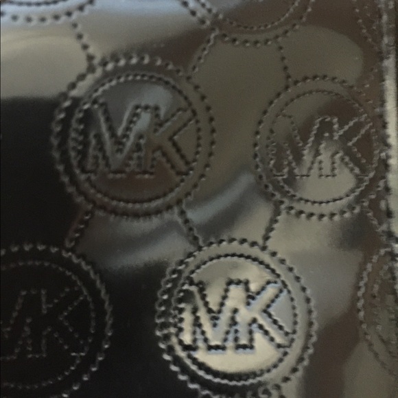 EUC Michael Kors Black & Gold Crossbody - Picture 10 of 12